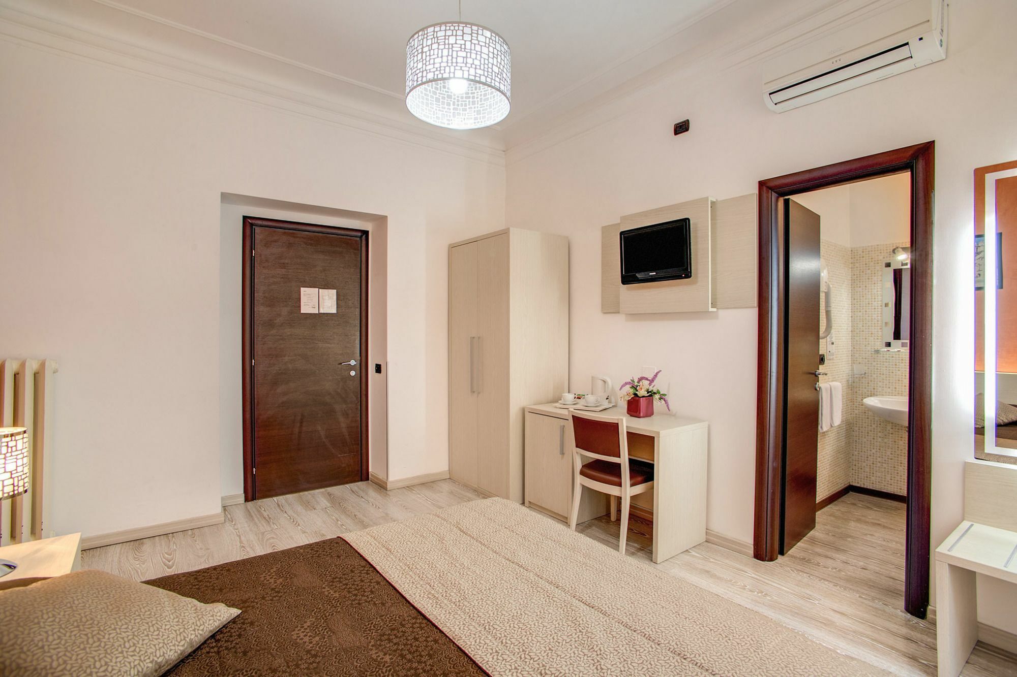 Cola Di Rienzo Suite Guest House Rome Exterior photo